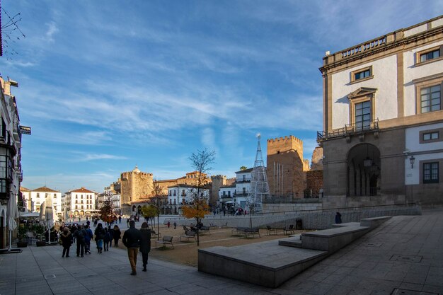 Uitzicht op het centrale plein in het historische centrum van Caceres