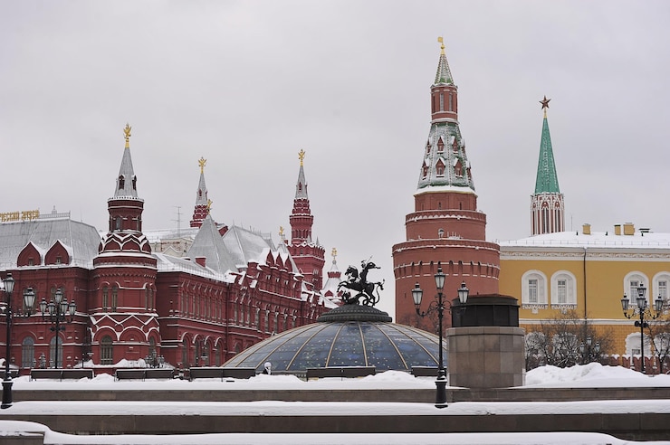 Foto uitzicht op het historisch museum en het kremlin in moskou