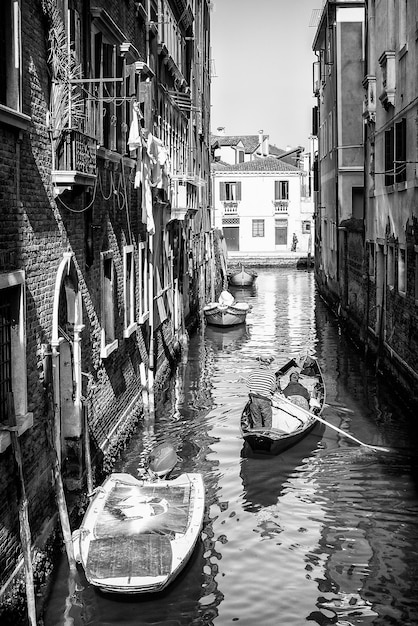 Uitzicht op het kanaal in Venetië