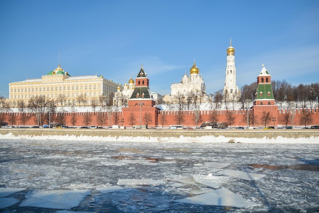 Uitzicht op het Kremlin van Moskou