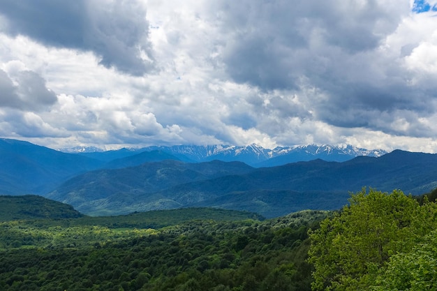 Uitzicht op het lagonaki-plateau in adygea the kaukasus mountains rusland 2021