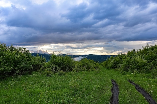 Uitzicht op het LagoNaki-plateau in Adygea The Kaukasus Mountains Rusland 2021