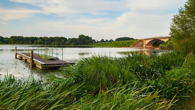 Uitzicht op het meer van Mantua