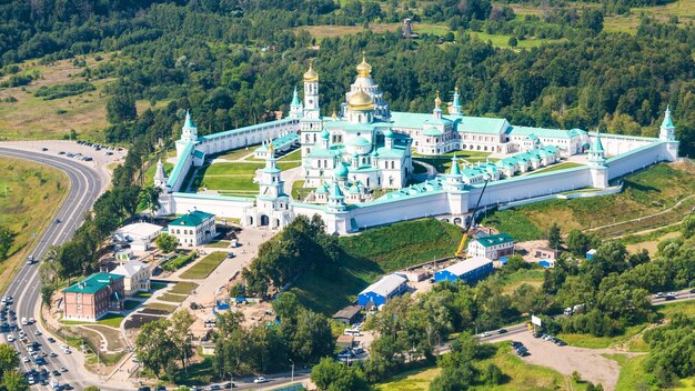 Uitzicht op het nieuwe klooster van Jeruzalem in de regio Moskou