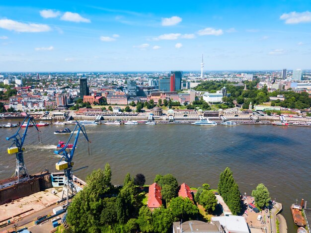 Uitzicht op het stadscentrum van Hamburg, Duitsland