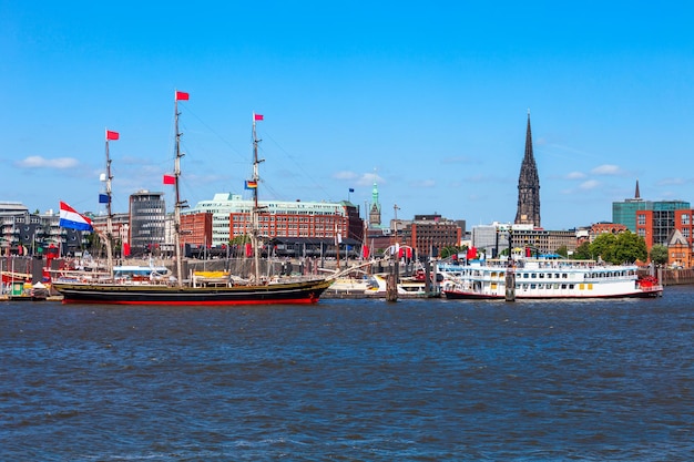 Uitzicht op het stadscentrum van Hamburg, Duitsland