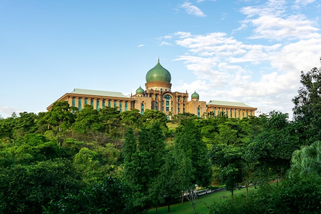 Uitzicht op Perdana Putra is een gebouw van de federale overheid van Maleisië in Putrajaya