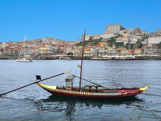 Uitzicht op Porto en de rivier de Douro