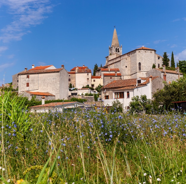 Uitzicht op Valle, Bale in Istrië. Kroatië