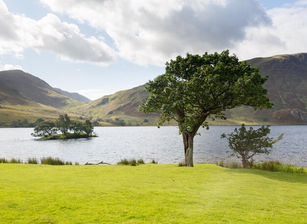 Uitzicht over Crummock Water in Lake District