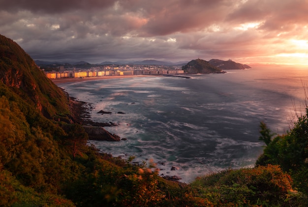 Uitzicht vanaf Donostia-San Sebastian in het Baskenland.