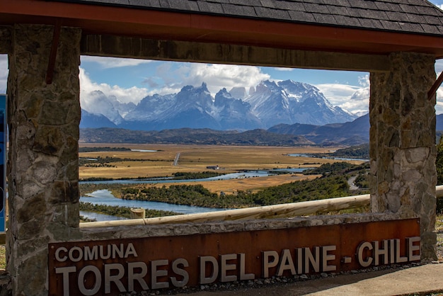 Uitzicht vanaf Mirador Rio Serrano Torres del Paine Patagonië Chili