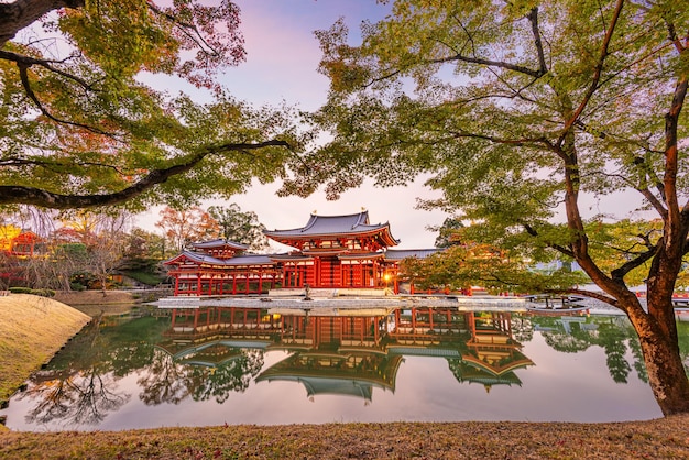 Photo uji kyoto japan at byodoin temple