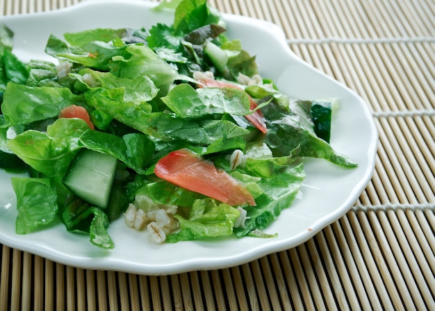 Ulam - traditionele saladekruiden van Maleisië.