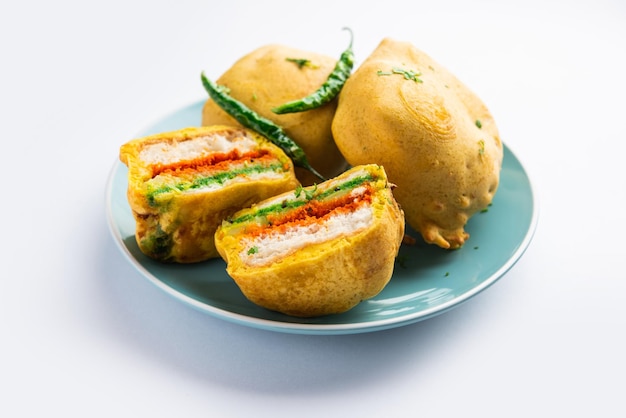 Ulta vada pav is made with a spicy potato stuffed bun called\
pav inside vada inside out wada pao