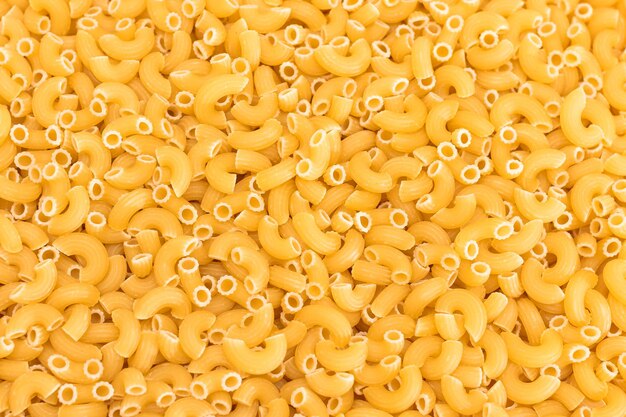 調理されていないシフェリリガティパスタの背景
