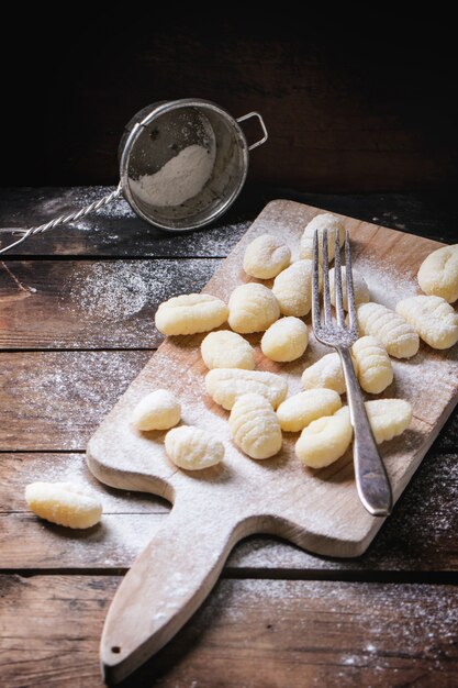 Photo uncooked potato gnocchi