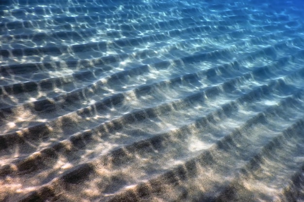 水中の青い海、砂浜の海底水中の背景