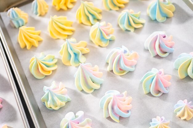 Куки с мерингом единорога
