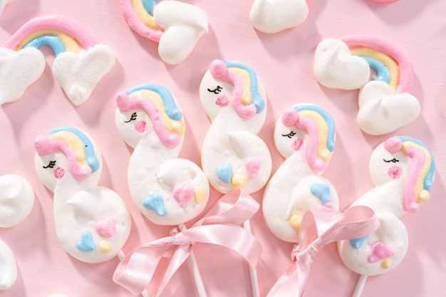 Unicorn meringue pops