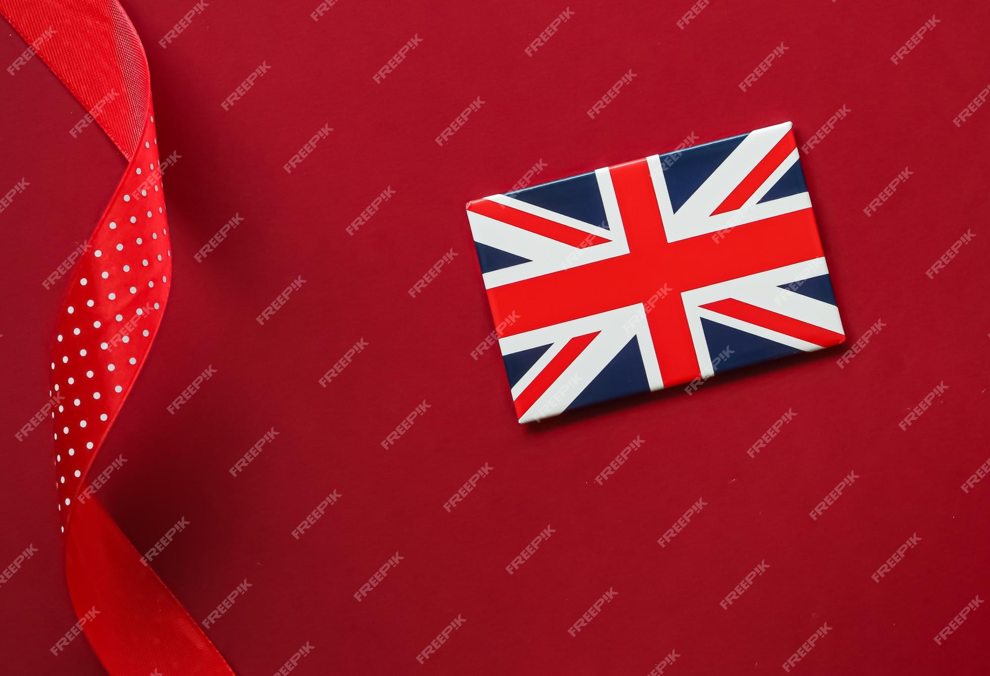 Hãy cùng chiêm ngưỡng lá cờ Union Jack đầy hào quang và ý nghĩa của đất nước Anh. Với sắc đỏ, xanh và trắng xen kẽ, lá cờ này chắc chắn sẽ thu hút sự chú ý của bạn với những điểm nổi bật và đặc biệt. Chắc chắn rằng hình ảnh lá cờ sẽ khiến bạn cảm thấy tự hào đến vô tận về nước Anh.