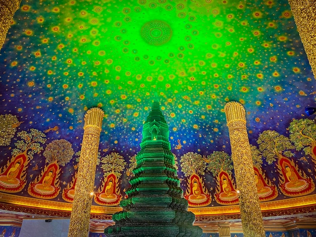 Photo unique temple wat pak nam phasi charoen in bangkok thailand