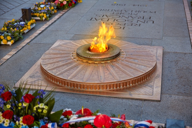 Memoriale del soldato sconosciuto arc triomphe parigi