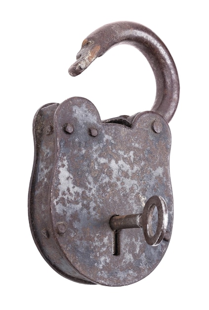 キーでロック解除された中世の南京錠