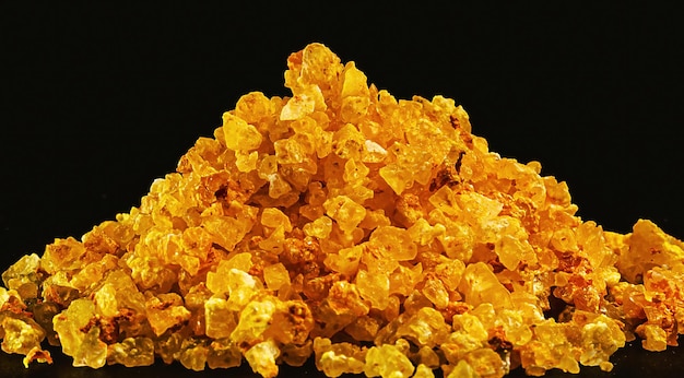 Uranylnitraat of uranium is een geel, in water oplosbaar uraniumzout dat wordt gebruikt in fotografie en kunstmest in de chemie. Uranium wordt gebruikt als katalysator in veel chemische reacties