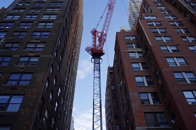 Photo urban uplift boom lifts in cityscapes