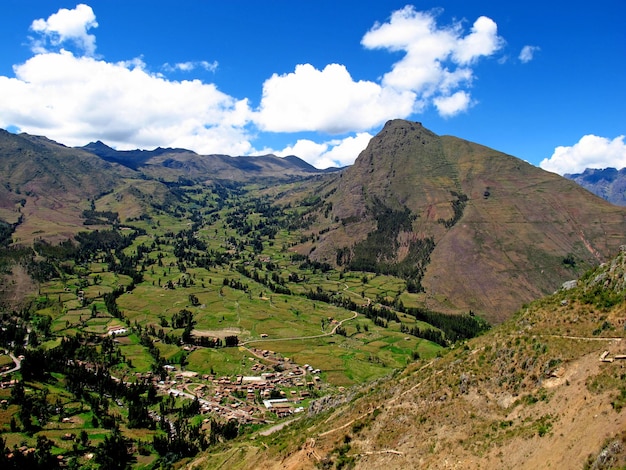 Foto urubamba valle sacra degli incas perù sud america