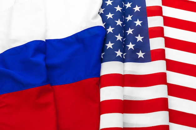 Фото Американский флаг сша и российский флаг вместе