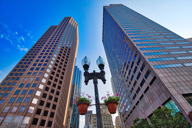 Foto stati uniti grattacieli e uffici dell'orizzonte del centro di boston nel centro finanziario della città