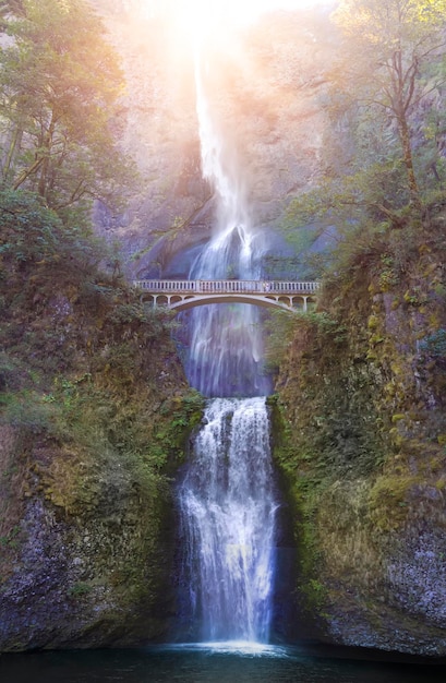 США Портленд живописный водопад Малтнома в Орегоне Ущелье реки Колумбия
