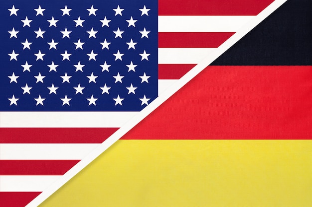 Bandiera usa vs germania dal tessile. rapporto tra paesi americani ed europei.