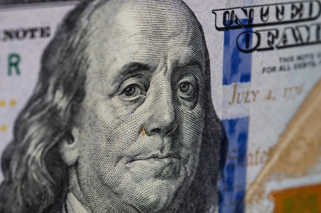 アメリカ合衆国の通貨膨張の危機に直面している米国ドル (USD)