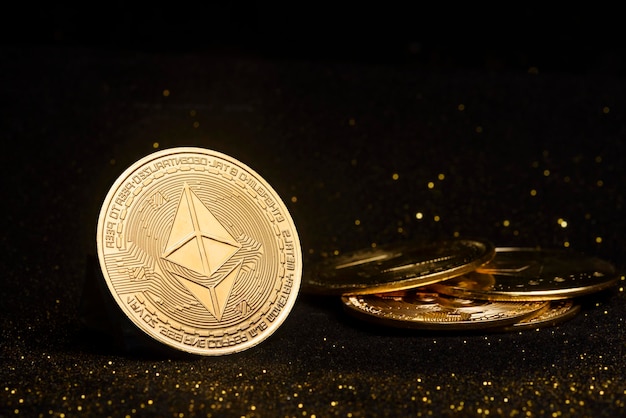 L'uso di cliptovaluta come bitcoin o ethereum per integrare o sostituire il sistema monetario delle banconote