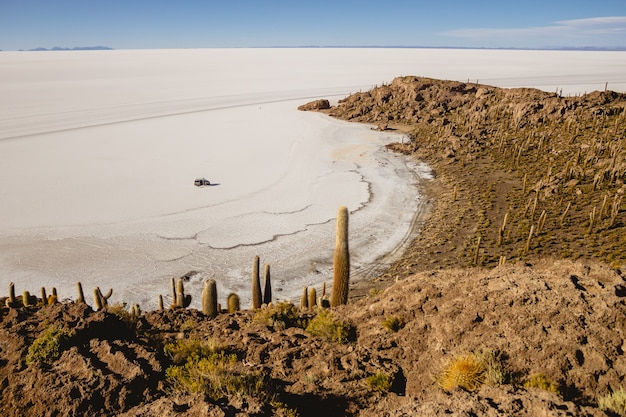 사진 볼리비아의 우유니 소금 습지 아름다운 일몰과 일출
