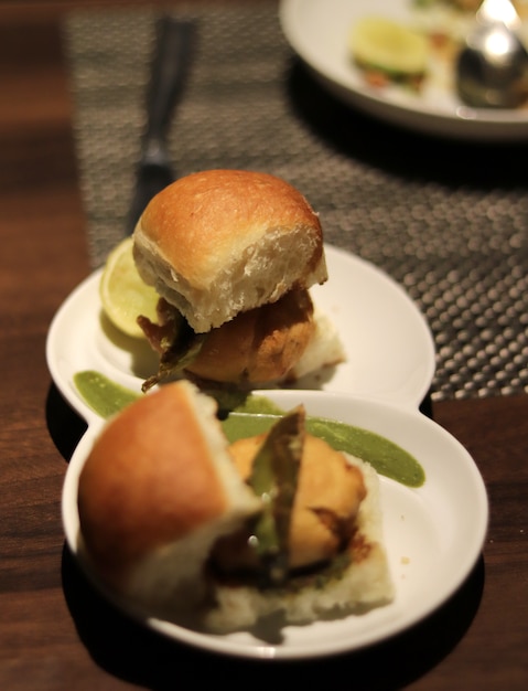 Foto vada pav