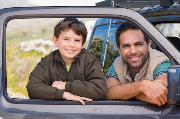 Vader en zoon op een road trip