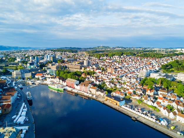 Vagen oude stad luchtfoto panoramisch uitzicht in Stavanger, Noorwegen