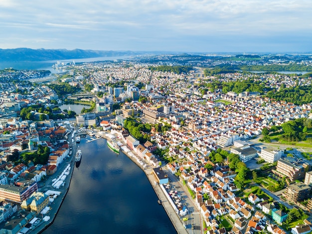 Vagen oude stad luchtfoto panoramisch uitzicht in Stavanger, Noorwegen