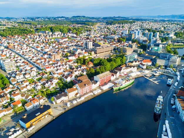 Vagen oude stad luchtfoto panoramisch uitzicht in Stavanger, Noorwegen