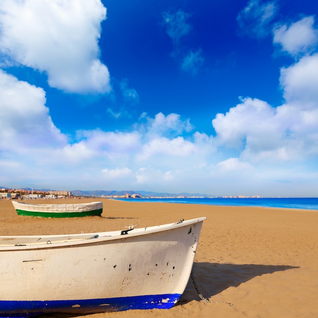 Valencia La Malvarrosa strandboten strandden