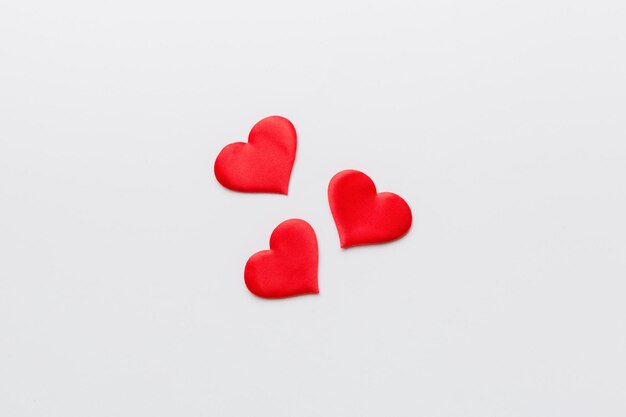 Valentine-dagachtergrond met rode harten hoogste mening met exemplaarruimte