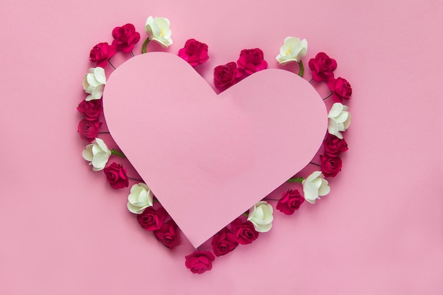 Photo valentine's day concept.  holiday of all lovers. hearts made of paper and flowers.