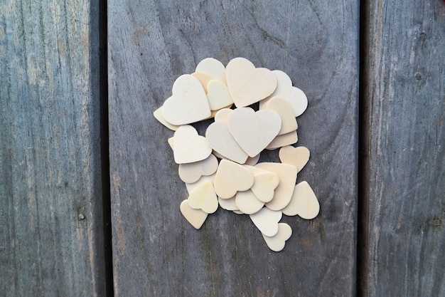 Foto caramelle di san valentino, caramelle a forma di cuore e segno di san valentino