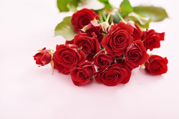 Valentines Day romantische samenstelling rode rozen