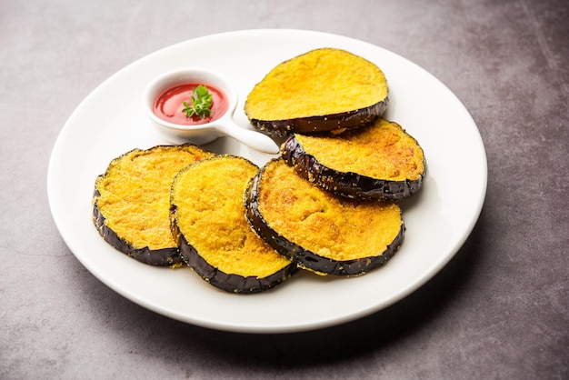 Vangyache Kaap of Pan Fried Crispy Aubergine, Indiaas bijgerecht recept