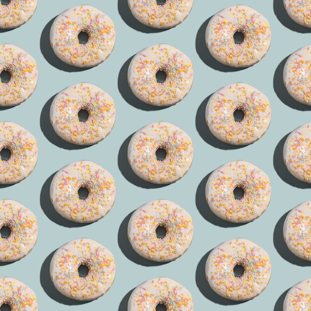 Vanille witte donuts met hagelslag